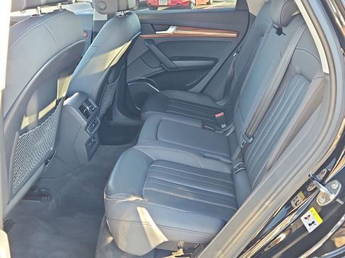 Used 2021 Audi Q5 2.0T Premium image 13