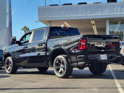 Used 2025 RAM 1500 Big Horn AWD/4WD image 2