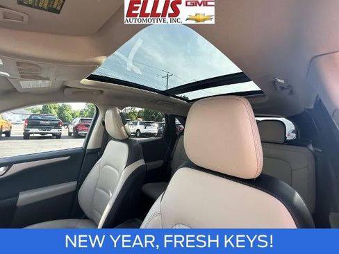 Used 2020 Ford Escape SE Sport image 19