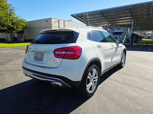 Used 2017 Mercedes-Benz GLA 250 4MATIC image 8