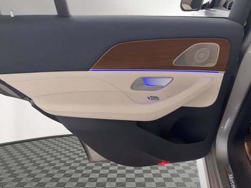 Used 2022 Mercedes-Benz GLE 350 4MATIC image 17