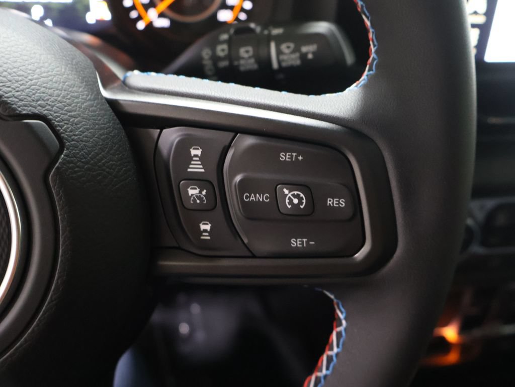 New 2026 Jeep Wrangler Unlimited Sport w/ Dual Top Group AWD/4WD image 24