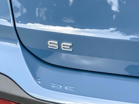 New 2026 Volkswagen Taos SE image 25