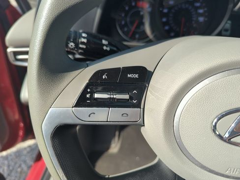 Used 2023 Hyundai Elantra SEL FWD image 22
