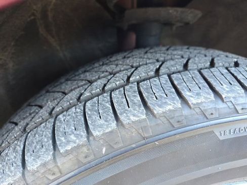 Used 2018 Chrysler Pacifica Limited image 42