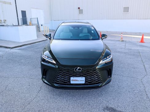 Used 2025 Lexus RX 350 Premium Plus w/ Convenience Package FWD image 4