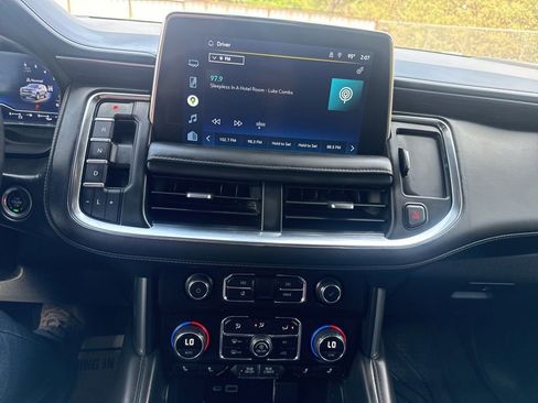 Used 2022 Chevrolet Suburban Z71 AWD/4WD image 18