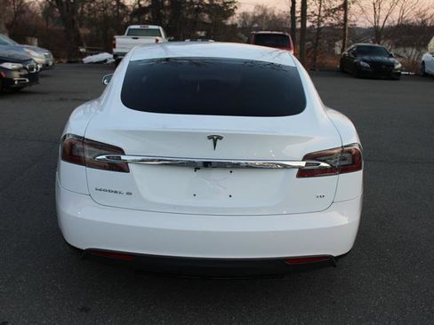 Used 2015 Tesla Model S 70 image 6