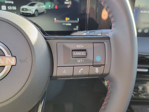 New 2026 Nissan Kicks SR w/ SR Premium Package FWD image 5
