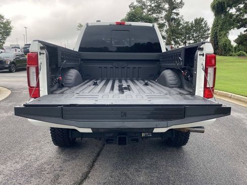 Certified 2022 Ford F350 Platinum w/ Tremor Off-Road Package AWD/4WD image 5
