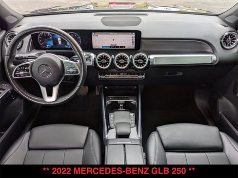 Used 2022 Mercedes-Benz GLB 250 4MATIC image 26
