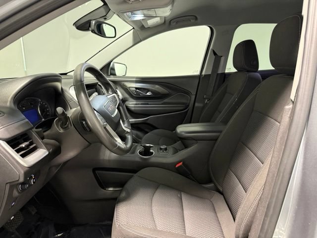 Used 2024 GMC Terrain SLE AWD/4WD image 12