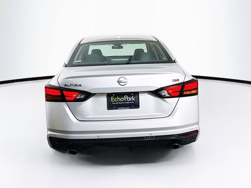 Used 2024 Nissan Altima 2.5 SR FWD image 7