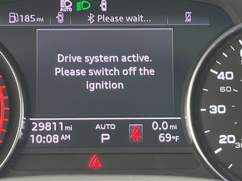 Used 2023 Audi Q5 2.0T Premium w/ Convenience Package AWD/4WD image 17