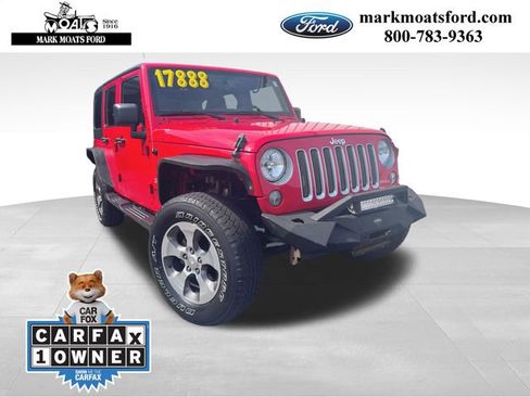 Used 2016 Jeep Wrangler Unlimited Sahara w/ Connectivity Group AWD/4WD image 1