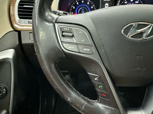 Used 2016 Hyundai Santa Fe Limited w/ Option Group 04 FWD image 29