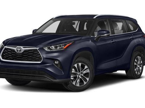 Used 2022 Toyota Highlander XLE AWD/4WD image 1