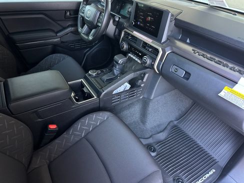 New 2026 Toyota Tacoma SR5 AWD/4WD image 15