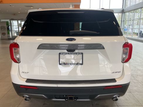 Used 2023 Ford Explorer XLT w/ Equipment Group 202A AWD/4WD image 6