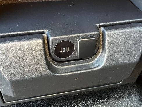 Used 2024 Ford F350 XLT w/ FX4 Off-Road Package image 17