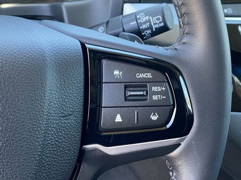 Used 2025 Honda Odyssey Touring image 28