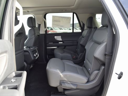 New 2025 Ford Expedition Max Active image 20