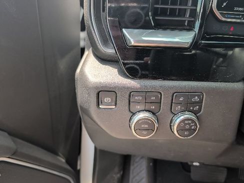 Used 2025 GMC Sierra 1500 SLT w/ SLT Premium Package AWD/4WD image 21
