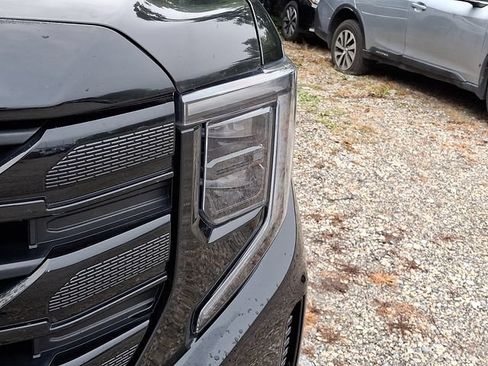 Used 2023 GMC Sierra 1500 Elevation AWD/4WD image 7