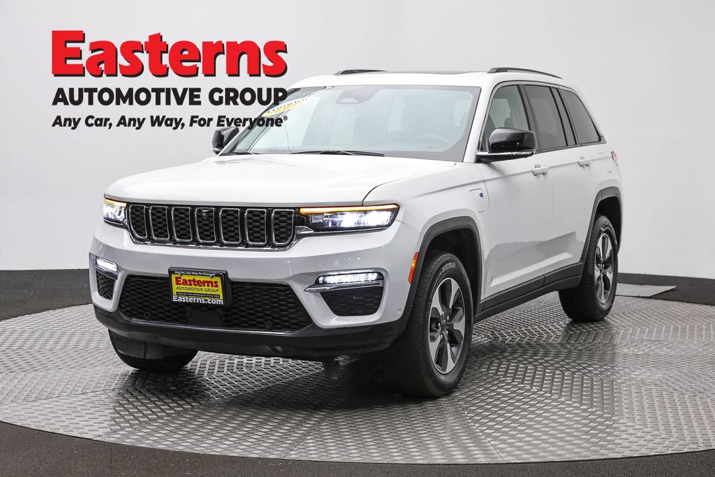 Used 2022 Jeep Grand Cherokee Limited 4xe w/ Luxury Tech Group II AWD/4WD image 1