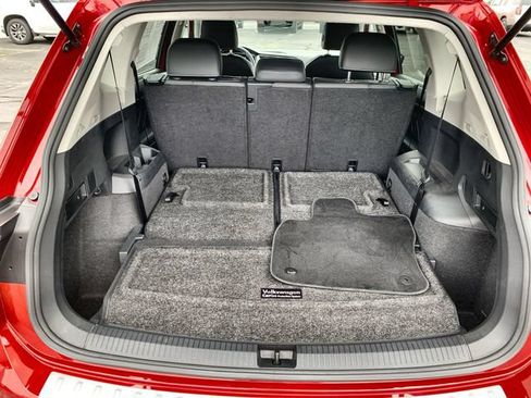 Used 2023 Volkswagen Tiguan SE FWD image 24