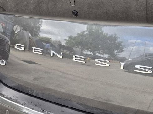 Used 2023 Genesis G70 2.0T w/ Sport Prestige Package image 10