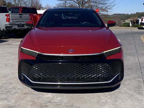 Used 2023 Toyota Crown image 8