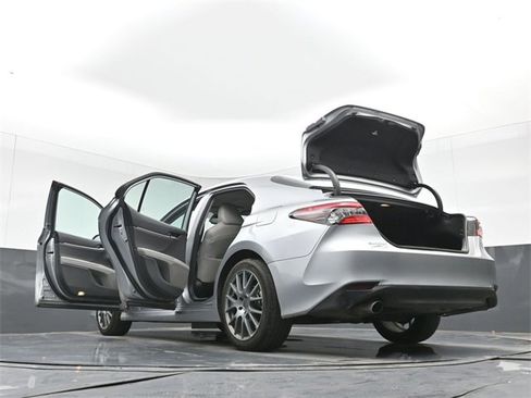 Used 2023 Toyota Camry XLE image 55