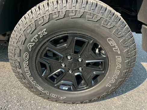 Used 2018 Jeep Wrangler Sport image 16