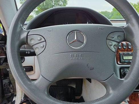 Used 2000 Mercedes-Benz CLK 320 Cabriolet image 12