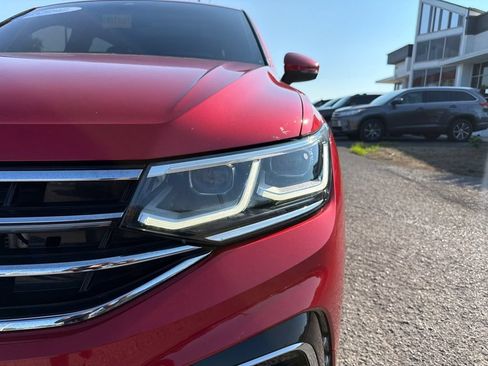 Used 2024 Volkswagen Tiguan SEL R-Line AWD/4WD image 9