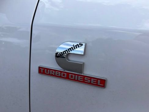 Used 2025 RAM 2500 Limited AWD/4WD image 6