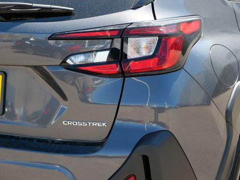 Used 2024 Subaru Crosstrek 2.0i AWD/4WD image 17