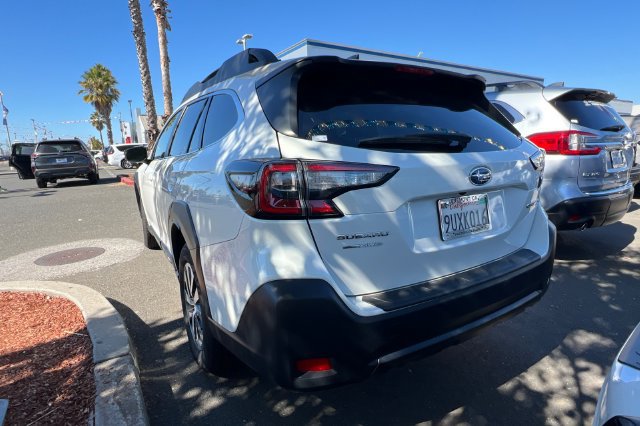 Used 2025 Subaru Outback Premium w/ Popular Package #1A AWD/4WD image 6