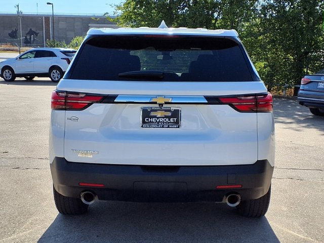 Used 2023 Chevrolet Traverse LS FWD image 6