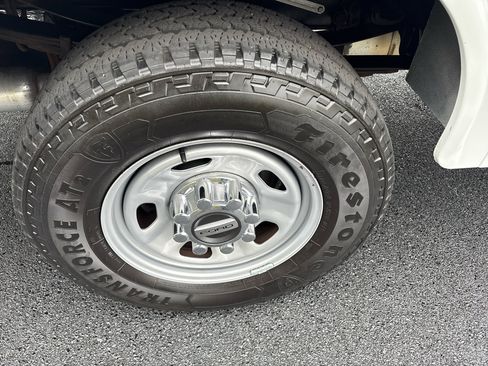 Used 2022 Ford F350 XL w/ Power Equipment Group image 26