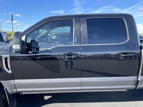 Used 2022 Ford F350 Lariat w/ Lariat Ultimate Package image 31