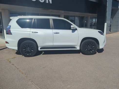 Used 2021 Lexus GX 460 Premium w/ Premium Package AWD/4WD image 7