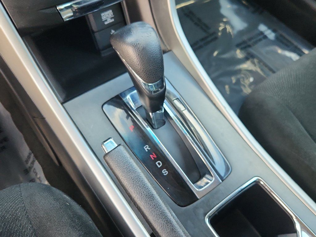 Used 2013 Honda Accord LX-S image 19