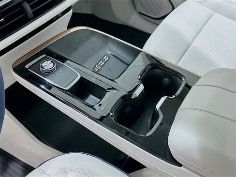 New 2026 Buick Enclave Avenir image 17