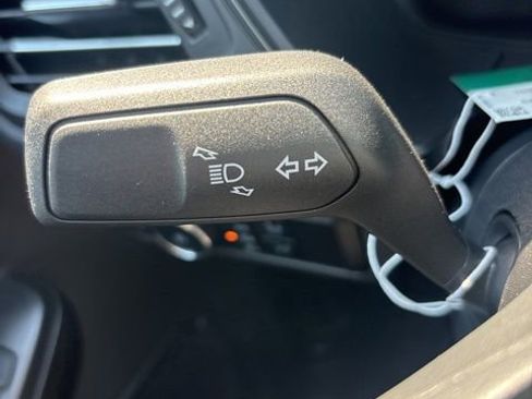 New 2024 Ford Escape SE image 22