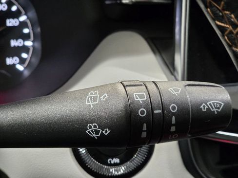 Used 2022 Jeep Compass Limited image 23