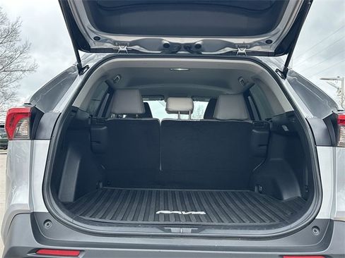 Certified 2021 Toyota RAV4 XLE image 30