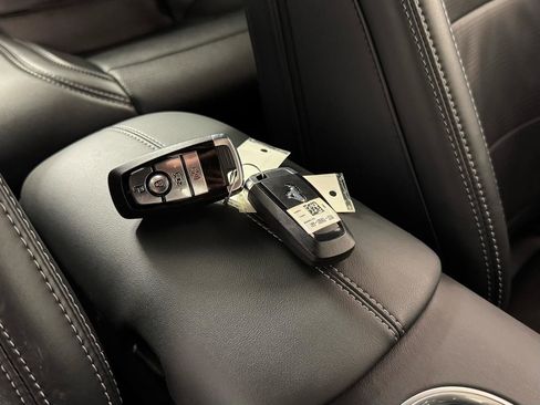 Used 2025 Ford Mustang GT Premium image 35