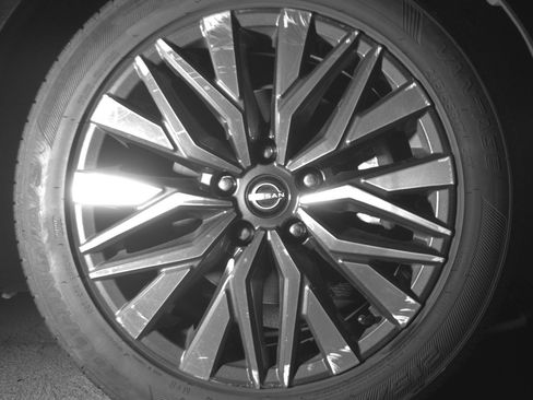 Used 2025 Nissan Altima 2.5 SV FWD image 12